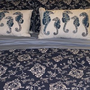 Queen size duvet cover & 2 shams